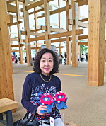 入場時は風雨で傘は役に立たず・・・大屋根リングの大きさには圧倒されました!